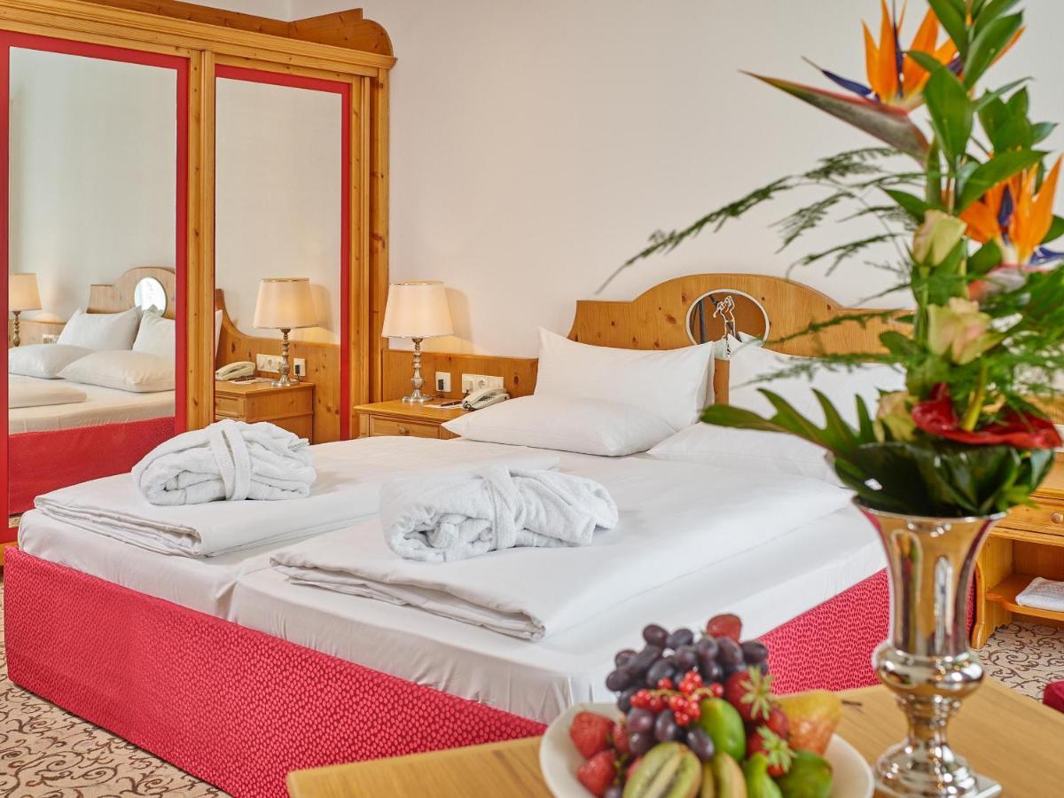 Maximilian Quellness und Golfhotel Bad Griesbach im Rottal Esterno foto